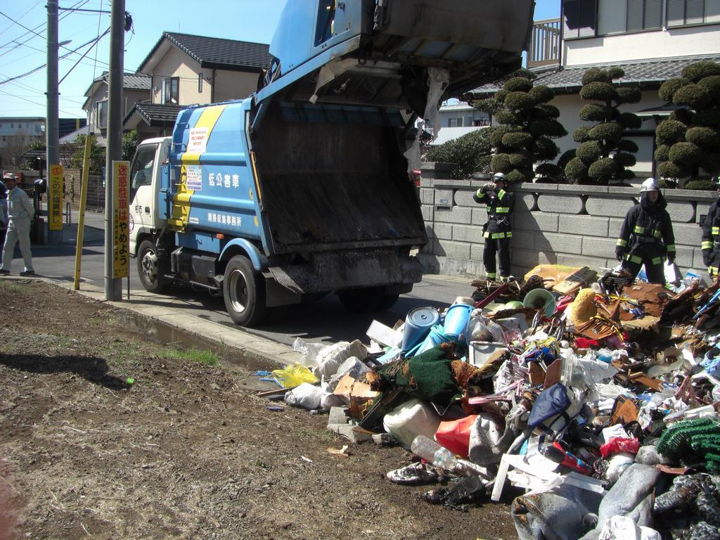 ごみ収集車 パッカー車 の火災事故防止にご協力を 柏市役所