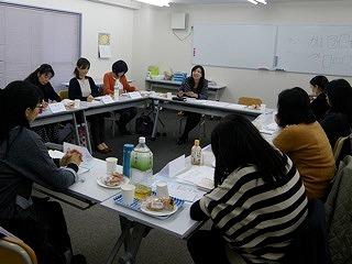 柏市自閉症協会勉強会の様子