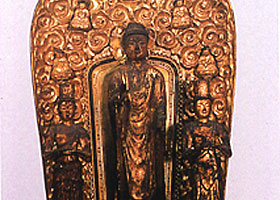 銅造阿弥陀如来及び両脇侍立像の写真