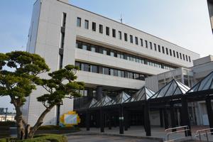 沼南庁舎外観