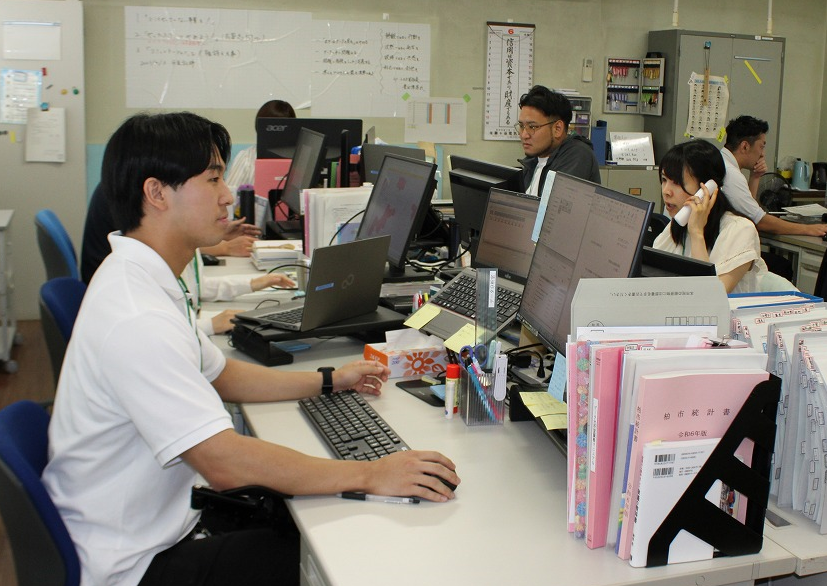 執務室の様子
