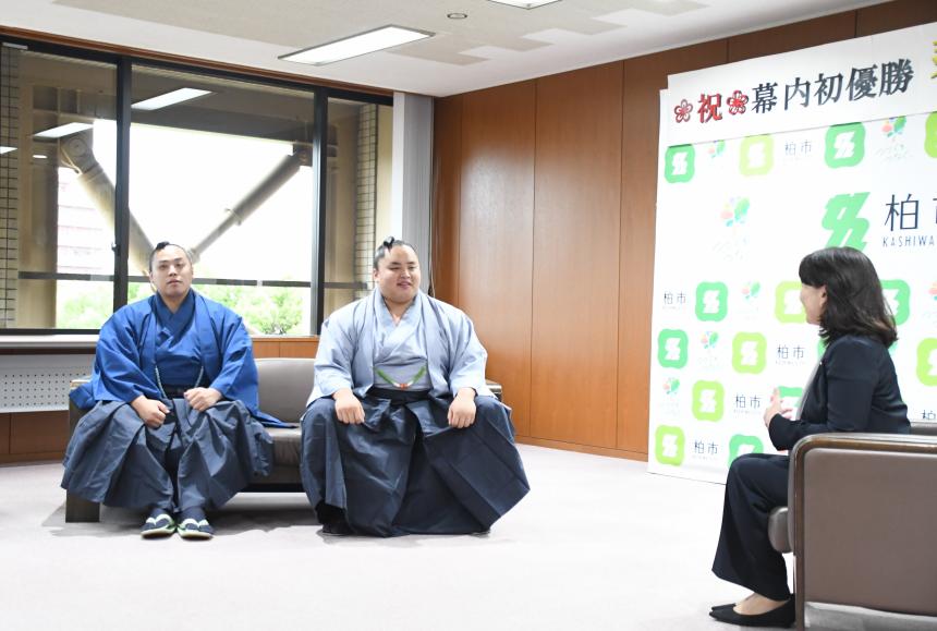 史上13代目兄弟幕内