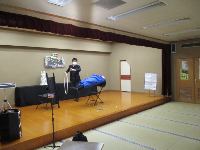 マジックショー