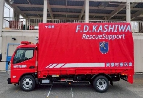 資機材搬送車