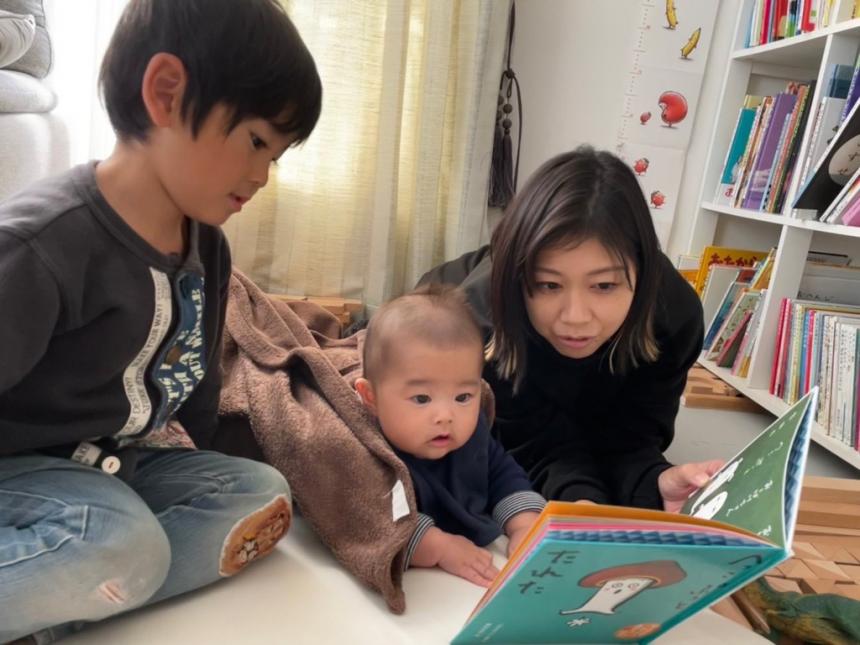 絵本の読み聞かせ風景3