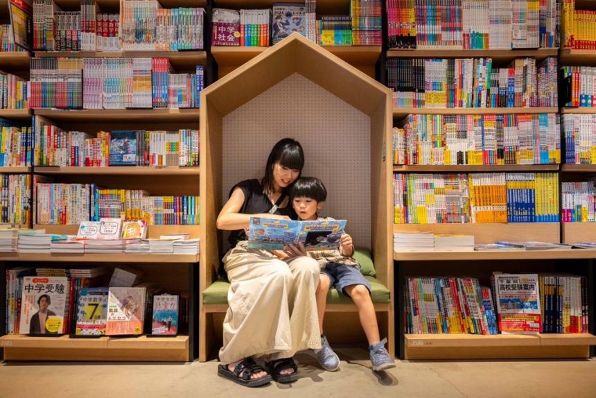 絵本の読み聞かせ風景4