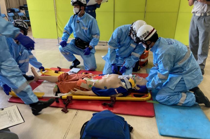 救助訓練を行う救急隊