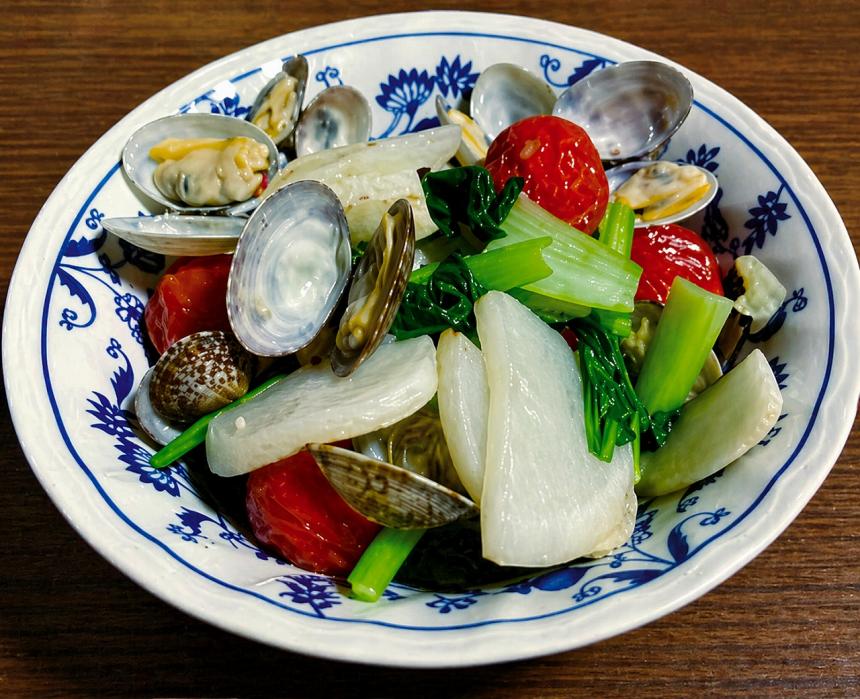 カブとアサリのフライパン蒸し