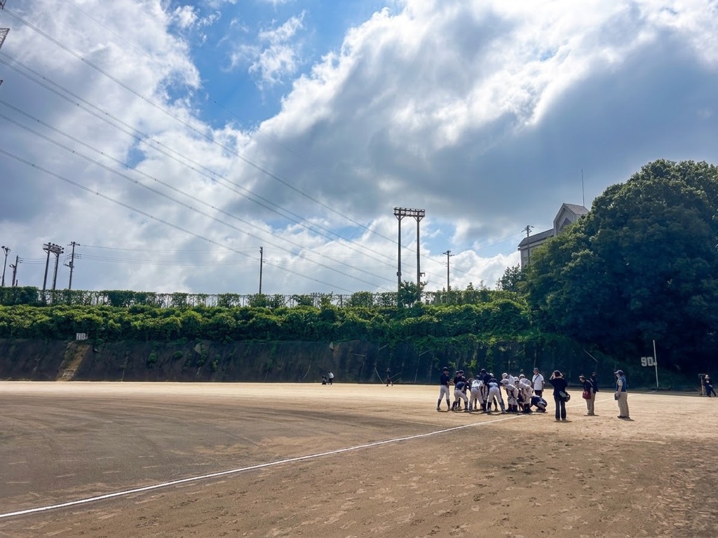 グラウンド